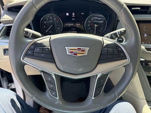 Certified 2022 Cadillac XT5 Premium Luxury w/ Technology Package image 8