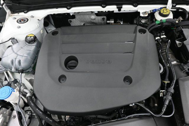 Used 2023 Volvo XC40 B5 Plus w/ Protection Package Premier AWD/4WD image 35