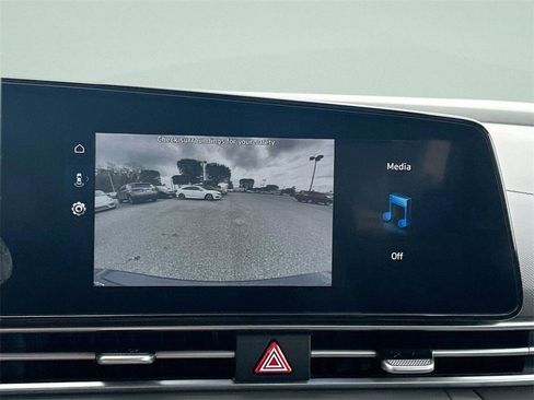 Certified 2023 Hyundai Elantra SEL w/ Convenience Package image 27