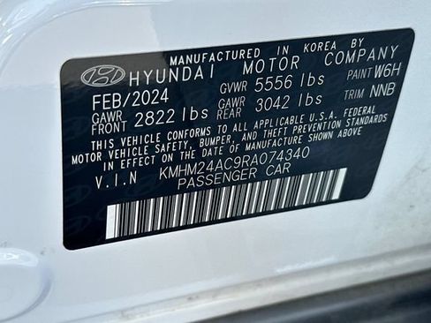 Used 2024 Hyundai Ioniq 6 SE AWD/4WD image 32