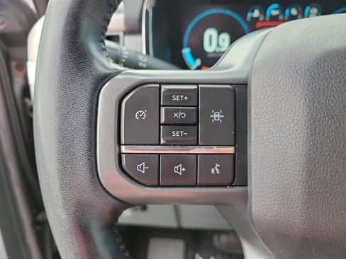 Used 2022 Ford F150 Lariat image 28