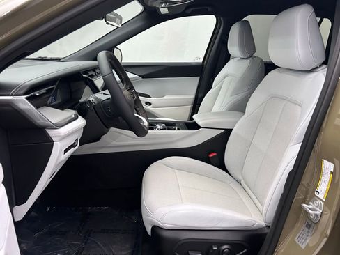 New 2026 Jeep Cherokee Laredo AWD/4WD image 12
