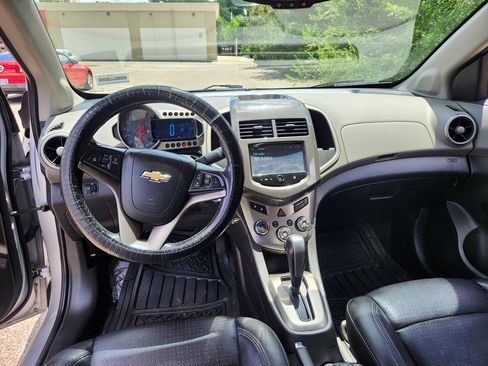 Used 2015 Chevrolet Sonic LTZ FWD image 13