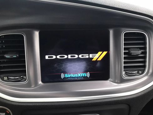 Used 2019 Dodge Charger SXT AWD/4WD image 21