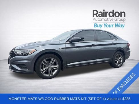 Used 2019 Volkswagen Jetta R-Line w/ R-Line Cold Weather Package FWD image 3