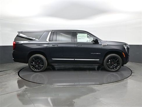 New 2026 GMC Yukon XL Elevation image 4