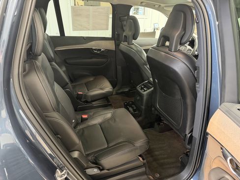 Used 2022 Volvo XC90 T8 Inscription image 15