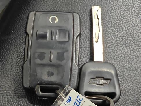 Used 2015 Chevrolet Tahoe LT AWD/4WD image 13