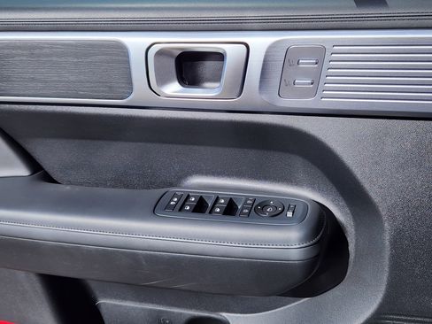 Certified 2024 Hyundai Santa Fe Limited image 7