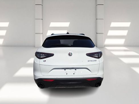 New 2026 Alfa Romeo Stelvio Sprint w/ Convenience Package image 7