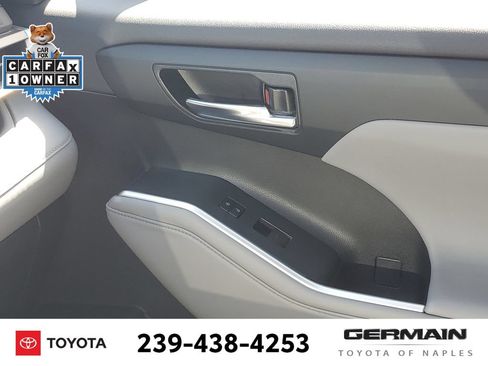 Used 2022 Toyota Highlander XLE AWD/4WD image 30