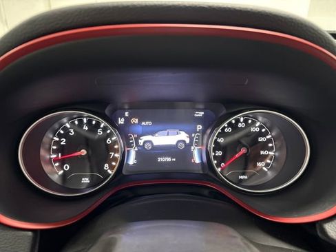 Used 2018 Jeep Compass Trailhawk w/ Navigation Group image 39