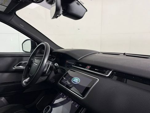 Used 2019 Land Rover Range Rover Velar R-Dynamic SE image 32