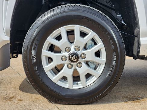 New 2026 Toyota Tacoma SR5 image 11