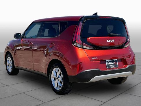 Used 2024 Kia Soul LX w/ Option Group 015 FWD image 12