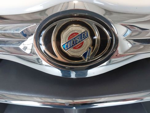 Used 2008 Chrysler Sebring Limited w/ Luxury Group image 31