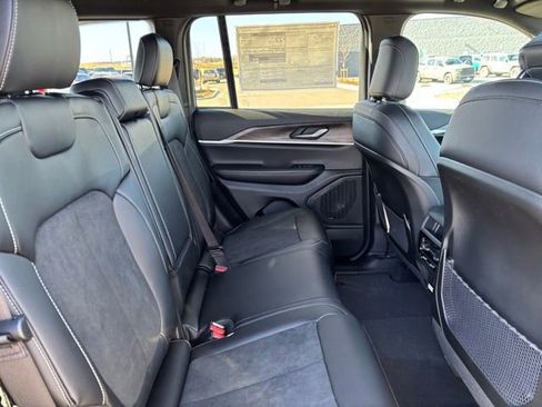 New 2026 Jeep Grand Cherokee 4WD image 22