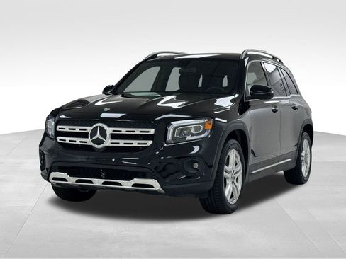 Used 2022 Mercedes-Benz GLB 250 GLB 250 w/ Premium Package Lite image 3