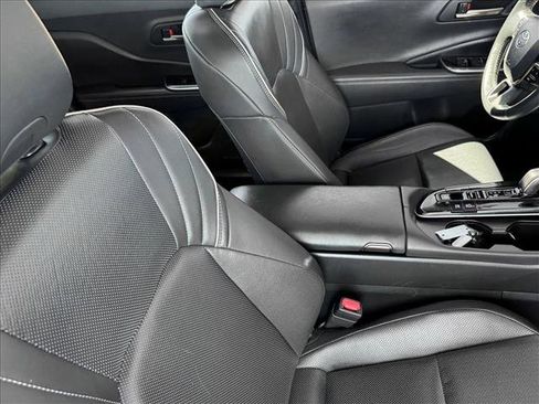 Certified 2024 Toyota Crown Limited image 20