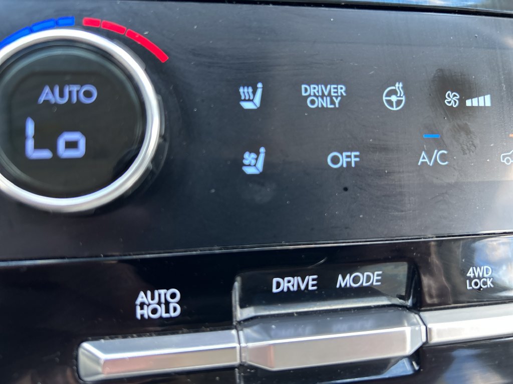 Used 2024 Hyundai Santa Fe Calligraphy AWD/4WD image 32