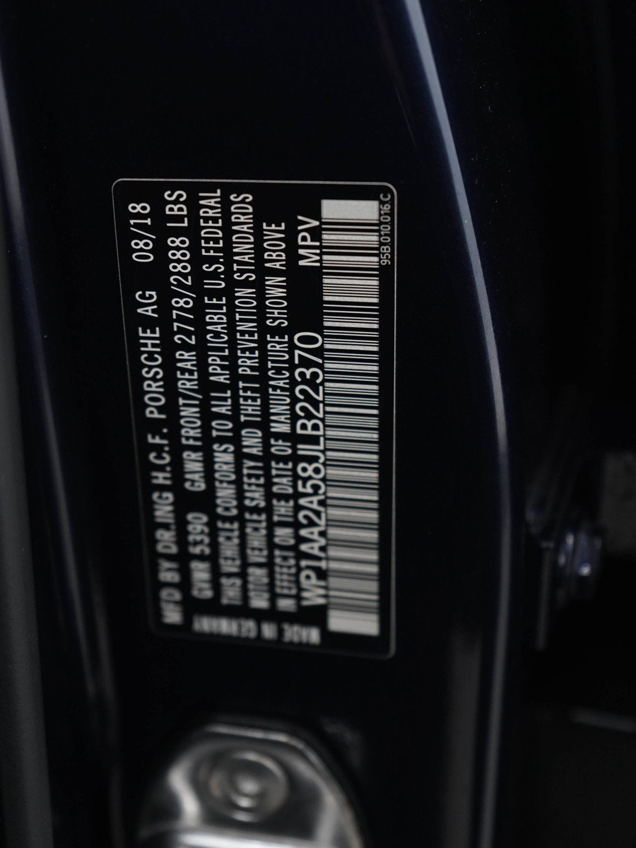 Used 2018 Porsche Macan AWD/4WD image 31