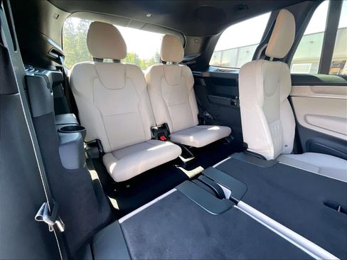 New 2027 Volvo XC90 B6 Plus AWD/4WD image 27