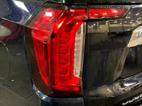 Used 2021 GMC Yukon SLT w/ SLT Premium Package image 29