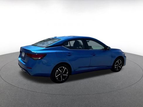 Used 2025 Nissan Sentra SV FWD image 15