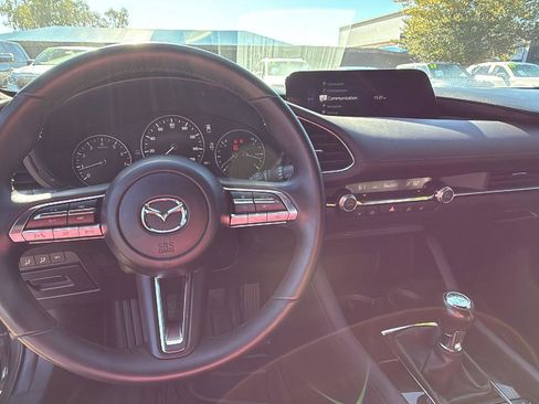 Used 2020 MAZDA MAZDA3 Premium Package image 9