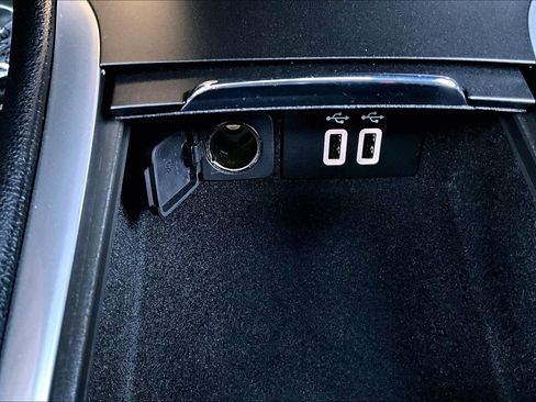 Used 2019 Lincoln MKC Reserve image 17