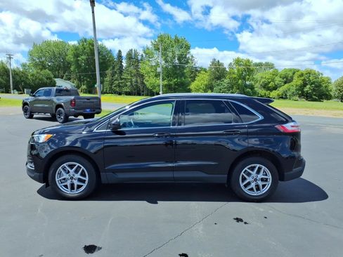 Used 2024 Ford Edge SEL w/ Convenience Package AWD/4WD image 2