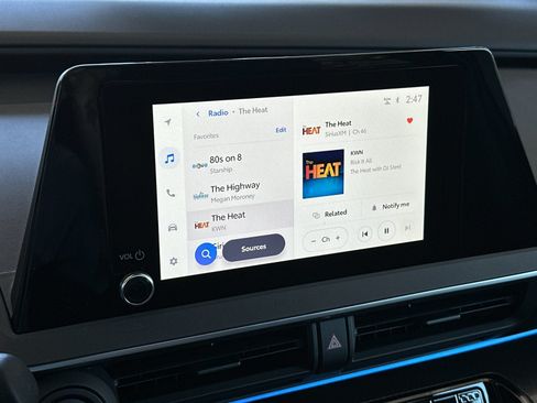 New 2026 Toyota Prius Plug-In Hybrid FWD image 18