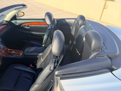Used 2002 Lexus SC 430 Convertible RWD image 21