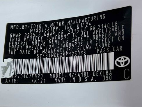 Used 2024 Toyota Corolla LE image 31