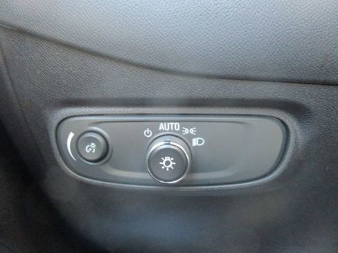 Used 2023 Chevrolet Equinox RS image 12