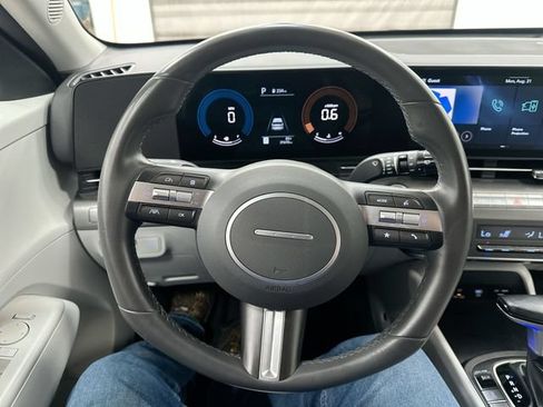 Used 2025 Hyundai Kona SEL AWD/4WD image 12