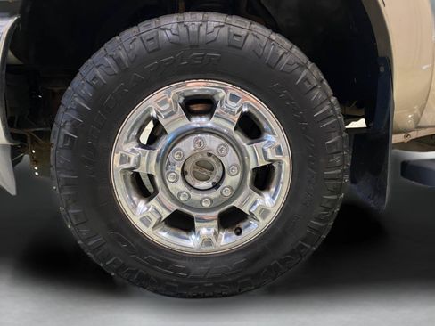Used 2014 Ford F250 Lariat w/ Chrome Package AWD/4WD image 19