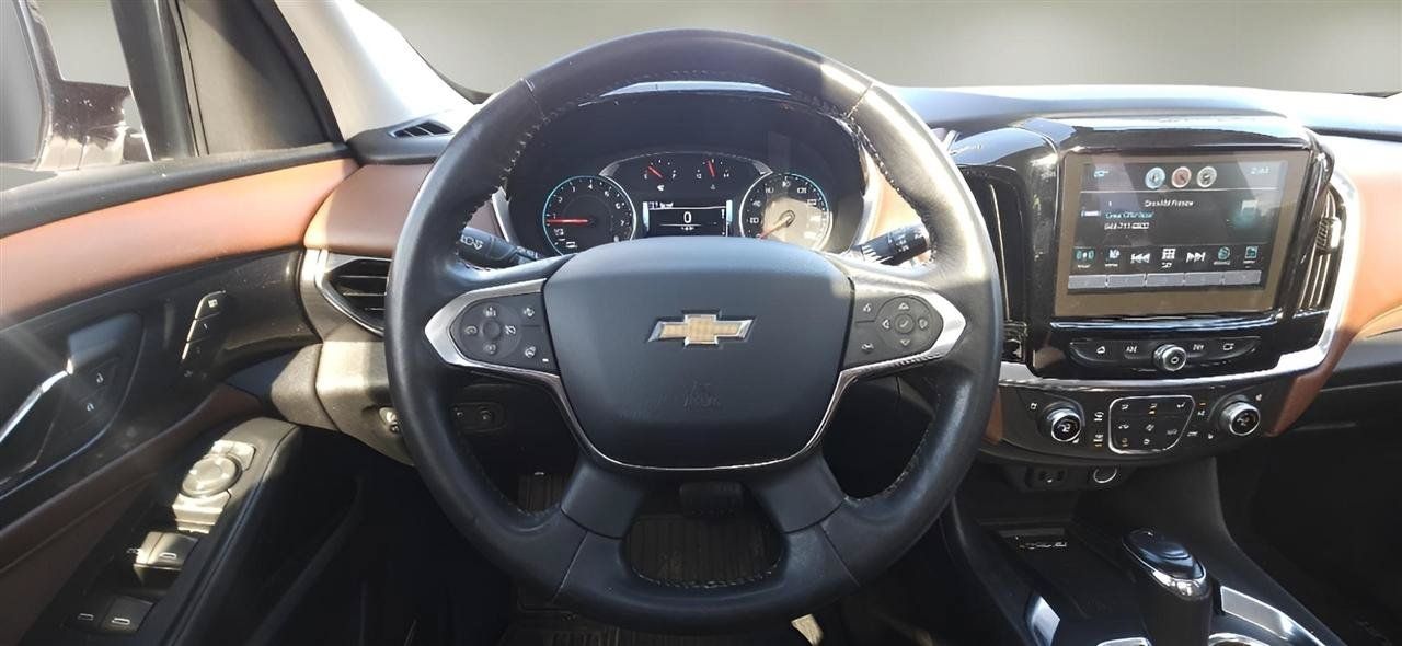 Used 2018 Chevrolet Traverse High Country AWD/4WD image 13