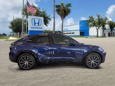 Used 2024 Porsche Macan Turbo Electric AWD/4WD image 2