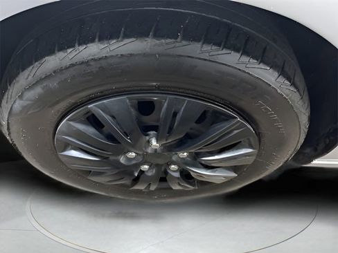 Used 2010 Volkswagen Golf 2-Door image 24