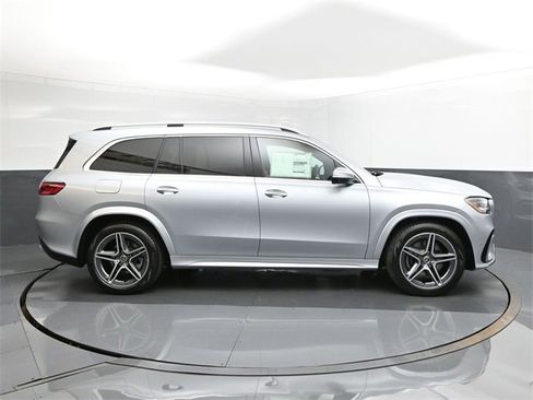 New 2025 Mercedes-Benz GLS 450 4MATIC image 26