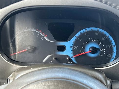 Used 2011 Nissan Cube 1.8 SL w/ Interior Illumination Pkg FWD image 24