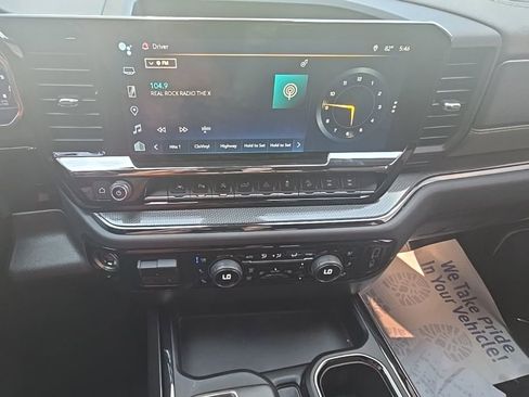 Used 2023 Chevrolet Silverado 1500 ZR2 w/ Technology Package image 22