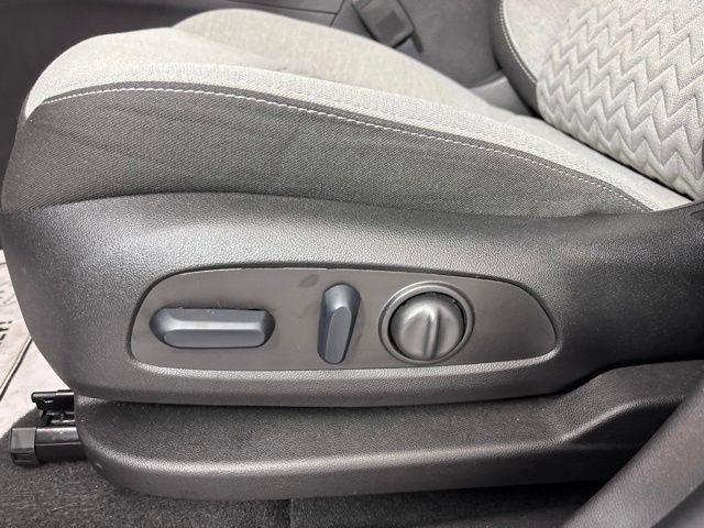 Used 2024 Chevrolet Equinox LS w/ LS Convenience Package AWD/4WD image 14