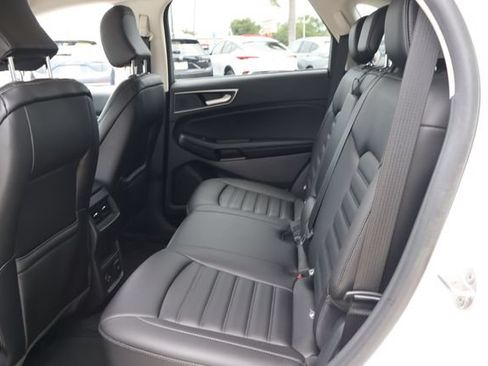 Used 2021 Ford Edge SEL w/ Convenience Package AWD/4WD image 16