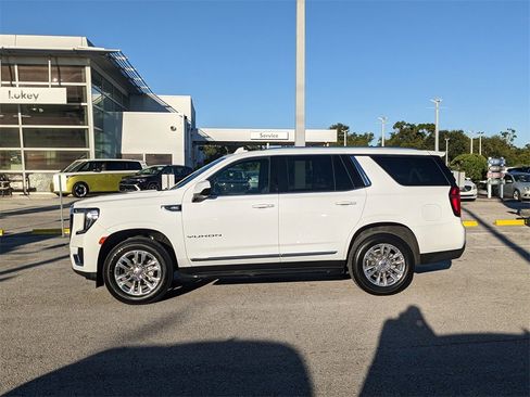 Used 2024 GMC Yukon SLT image 4