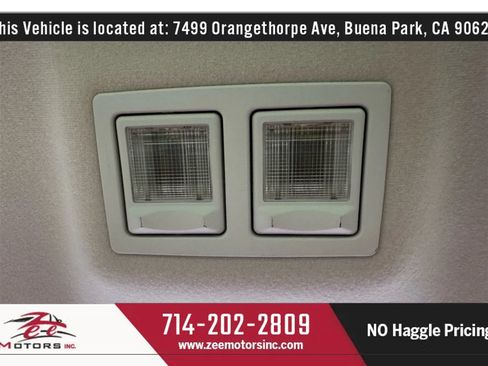 Used 1992 Lincoln Town Car Signature image 38