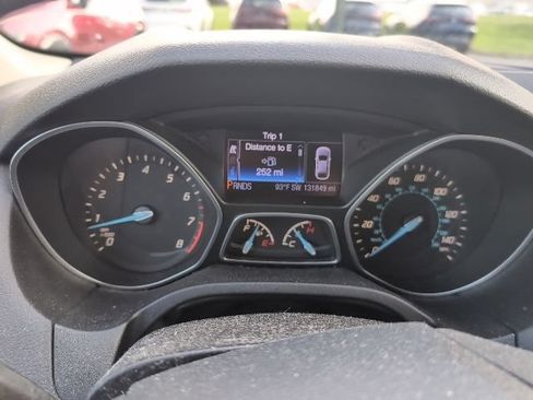 Used 2013 Ford Focus Titanium FWD image 7