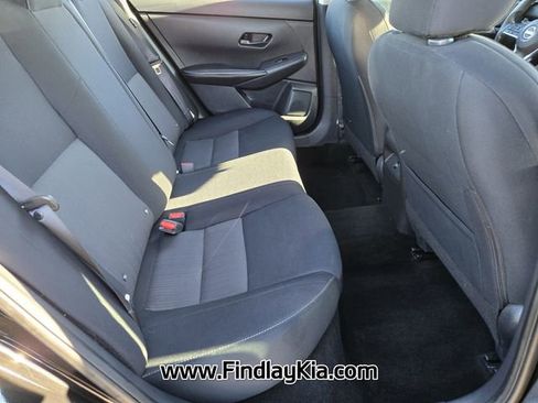 Used 2024 Nissan Sentra SV image 17