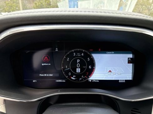 Used 2021 Jaguar F-PACE S image 29